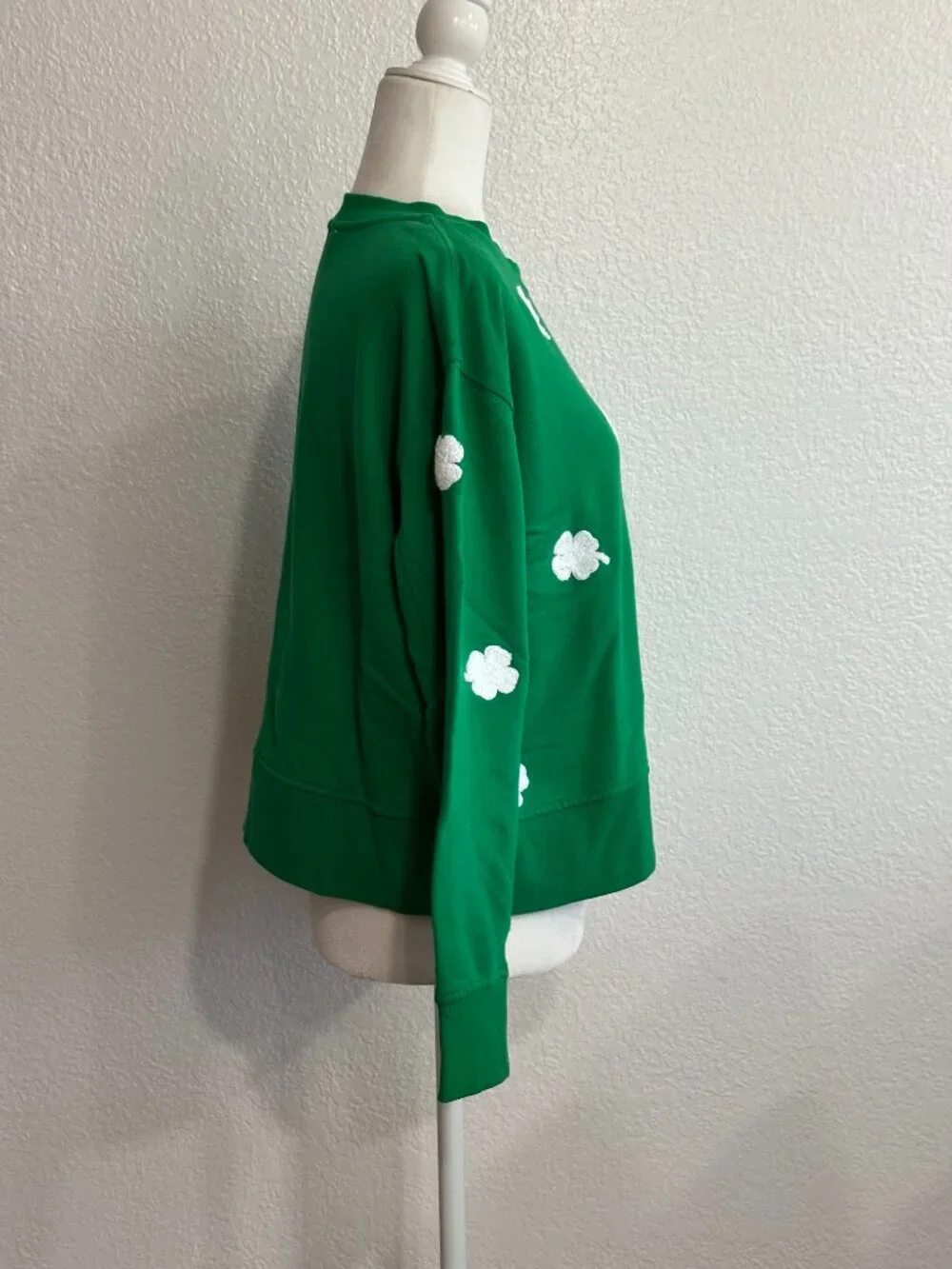 Jane + Delancey Clover Sweatshirt Women’s Medium Green St Patrick’s Day Crewneck - Picture 4 of 7